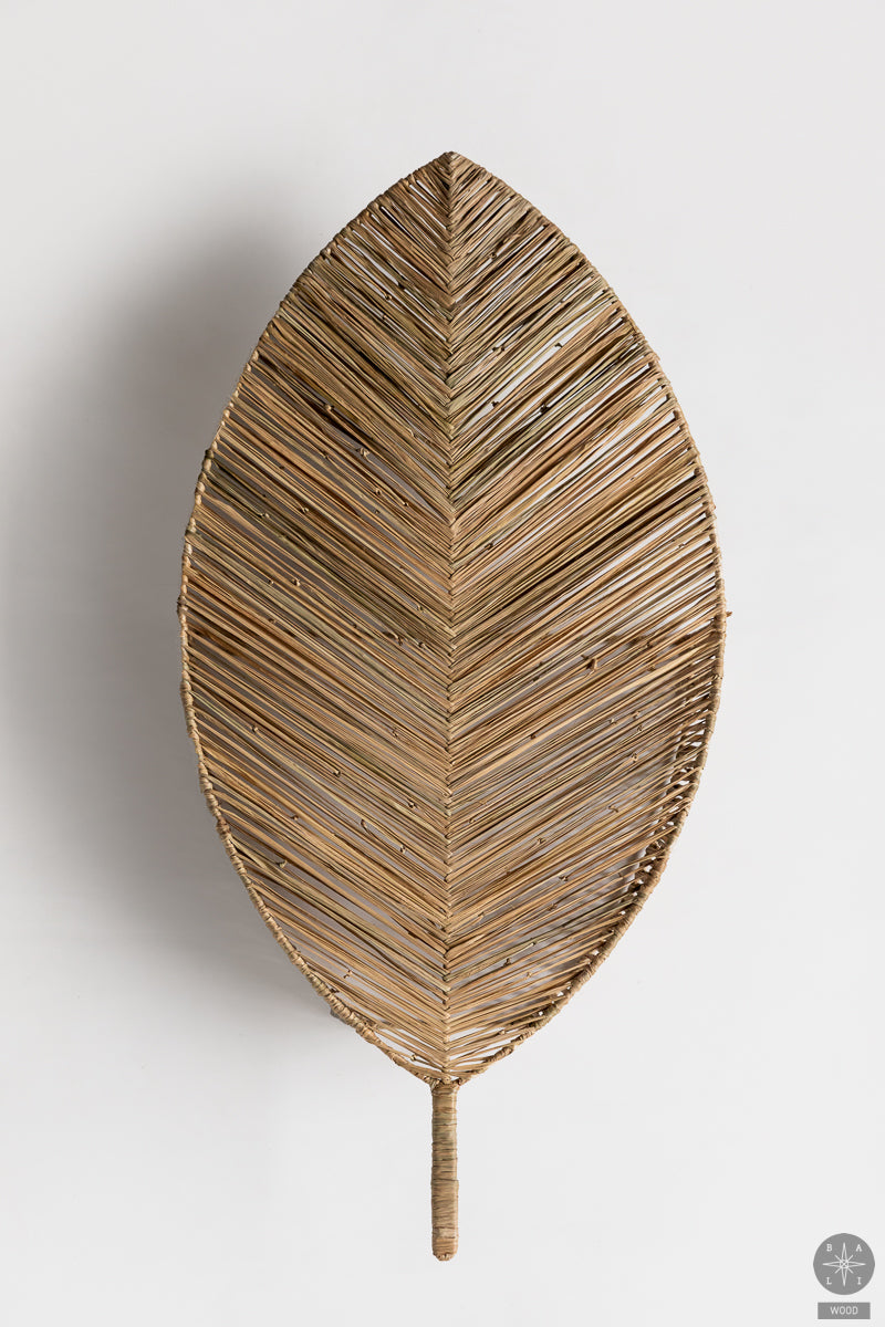 Raffia wall lamp shade