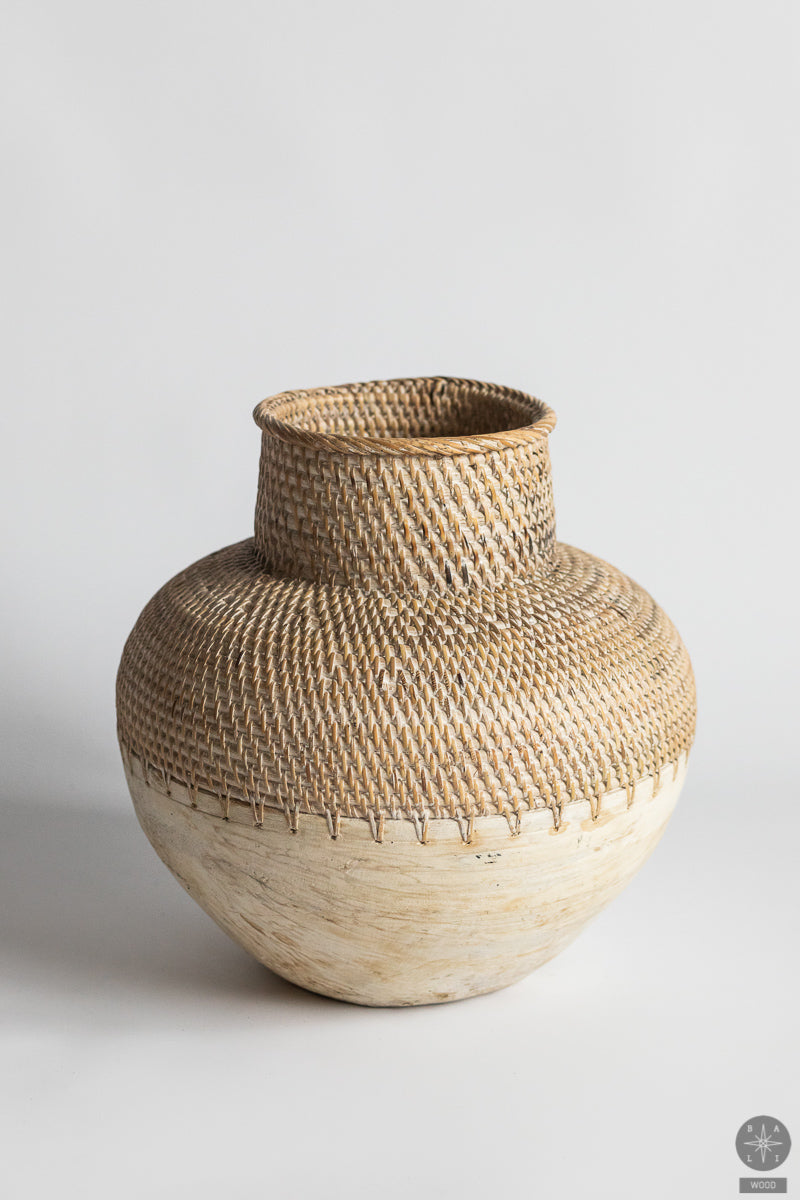 Vase made of rattan and wood