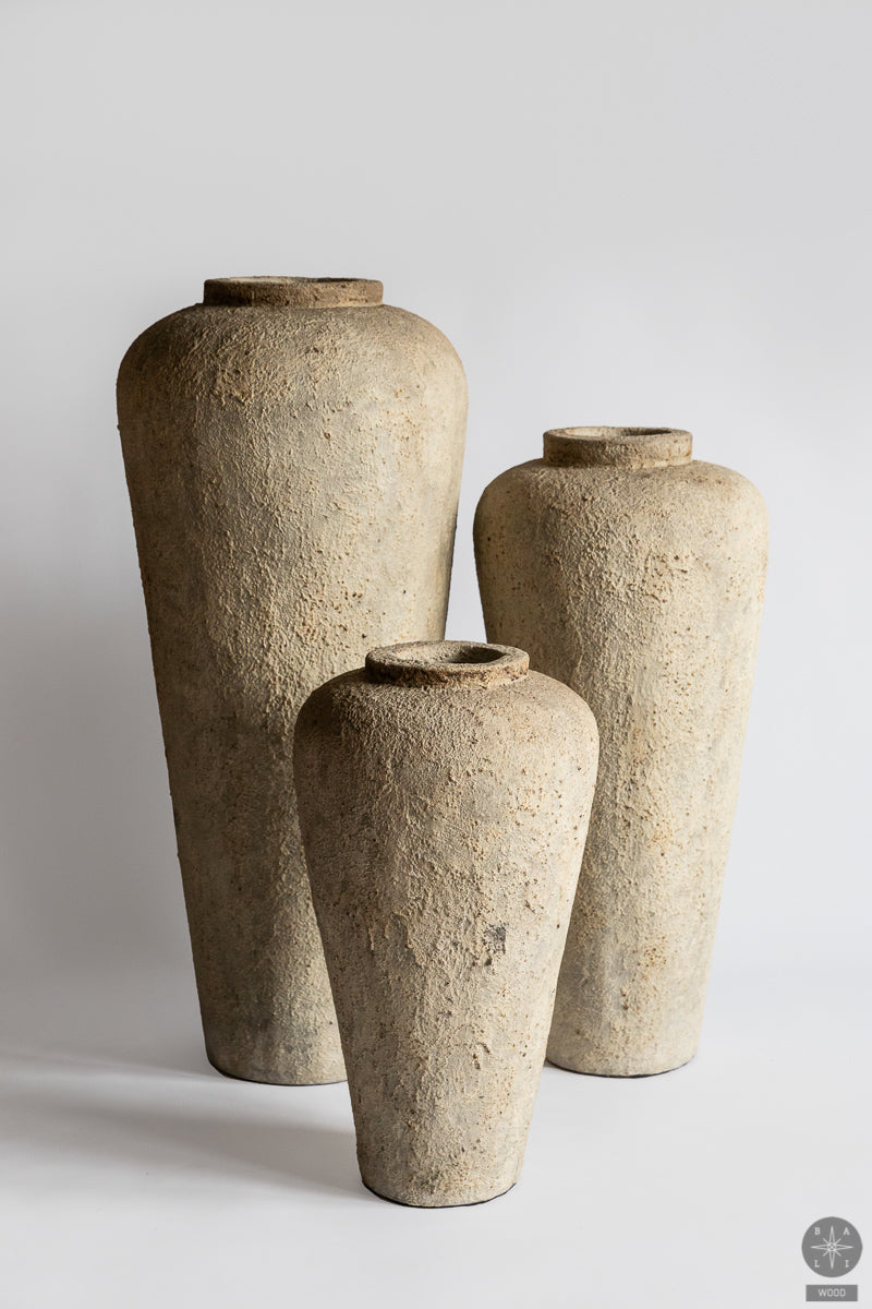 Decorative vase made of concrete