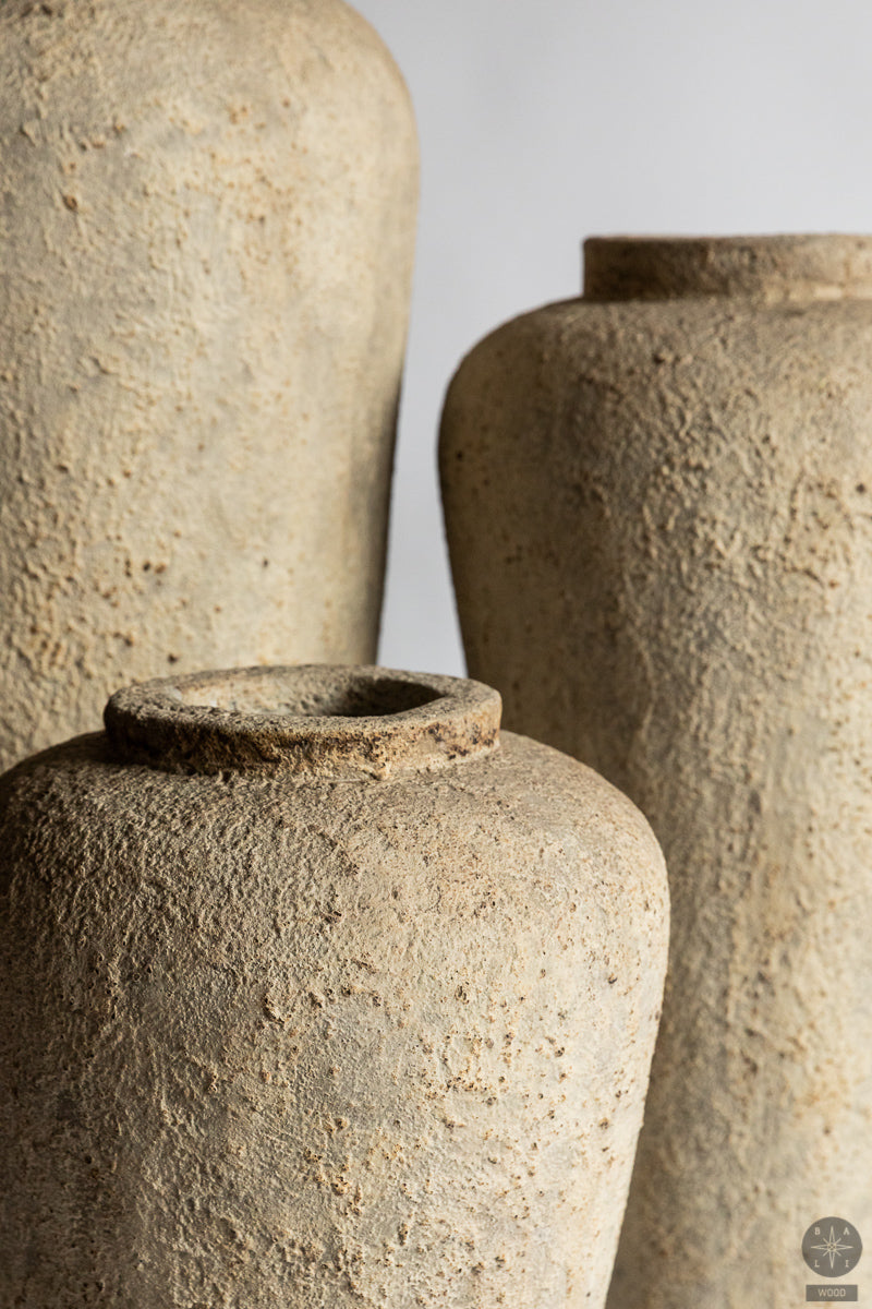 Decorative vase made of concrete