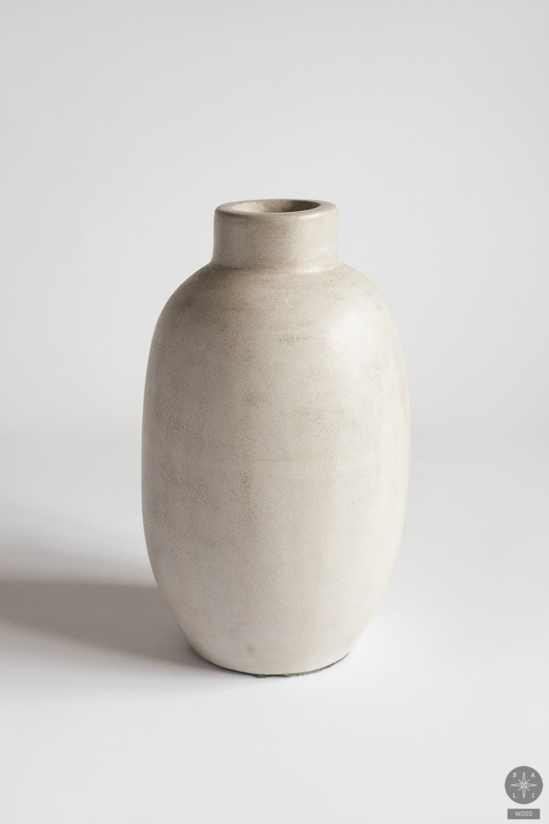 Decorative vase made of concrete
