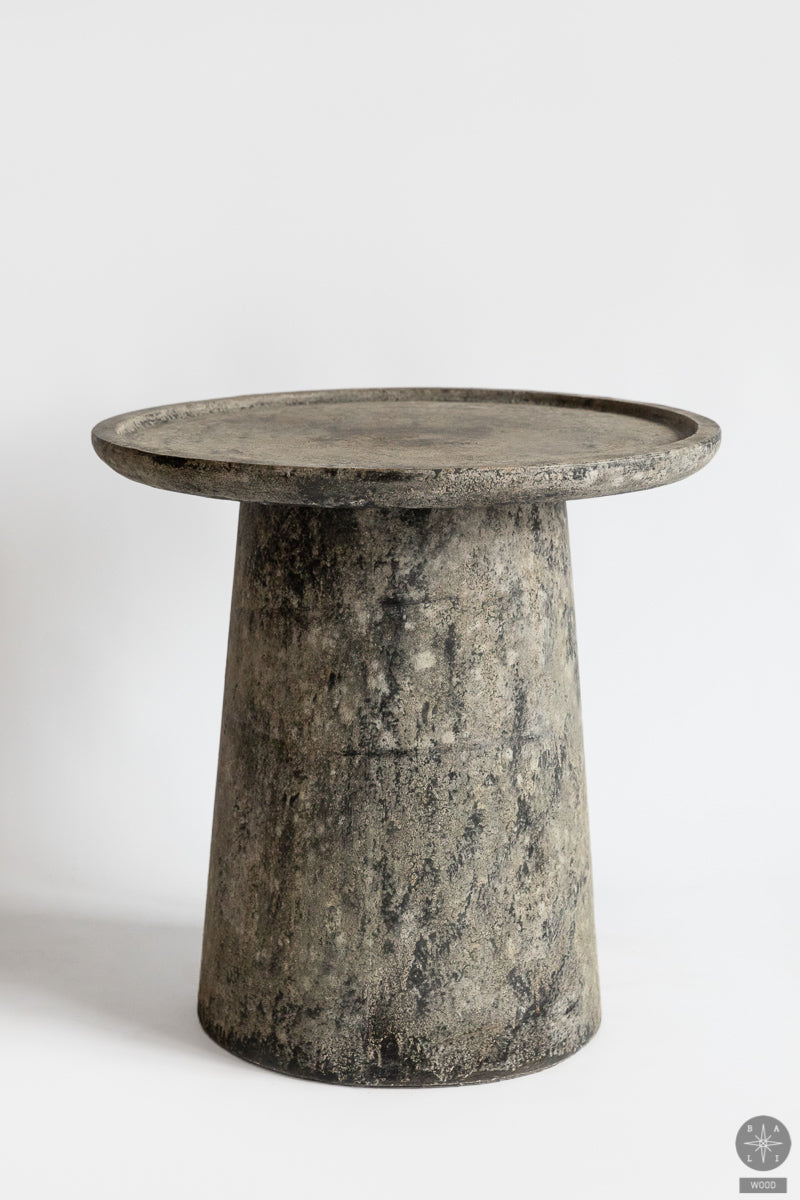 Concrete table
