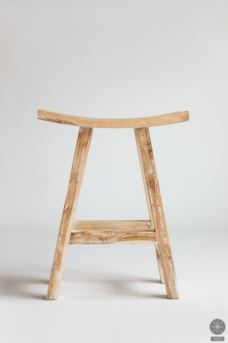 Japanese-style half-bar chair