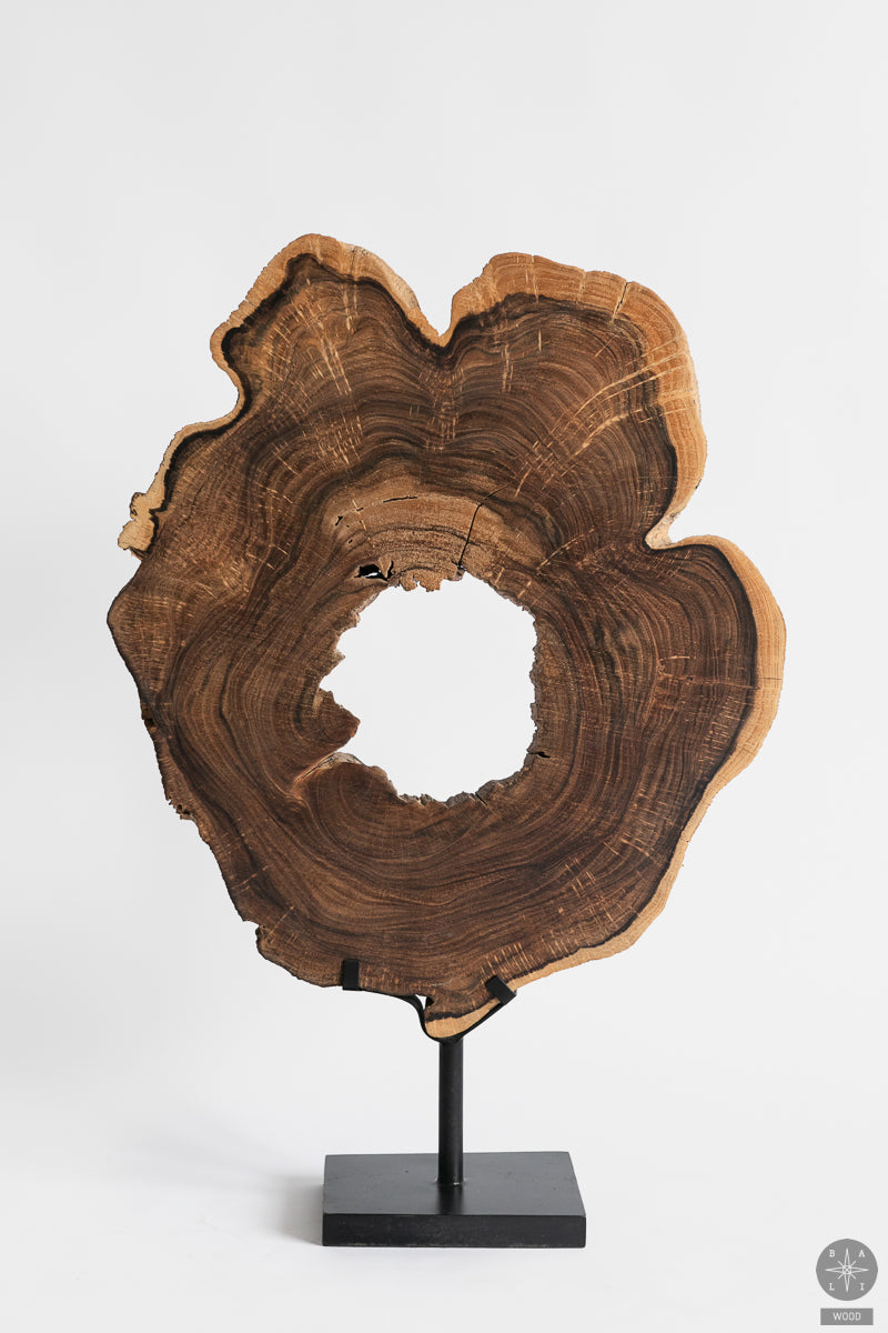 Suar tree decoration