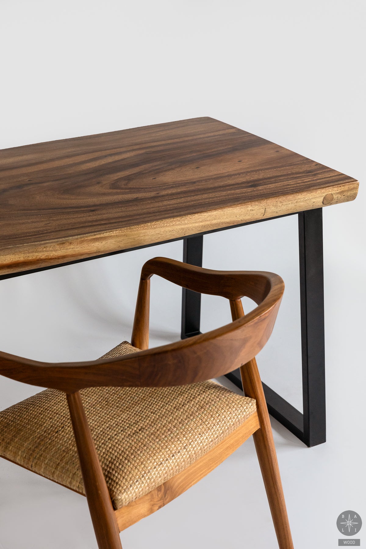 Dining table made of suar wood