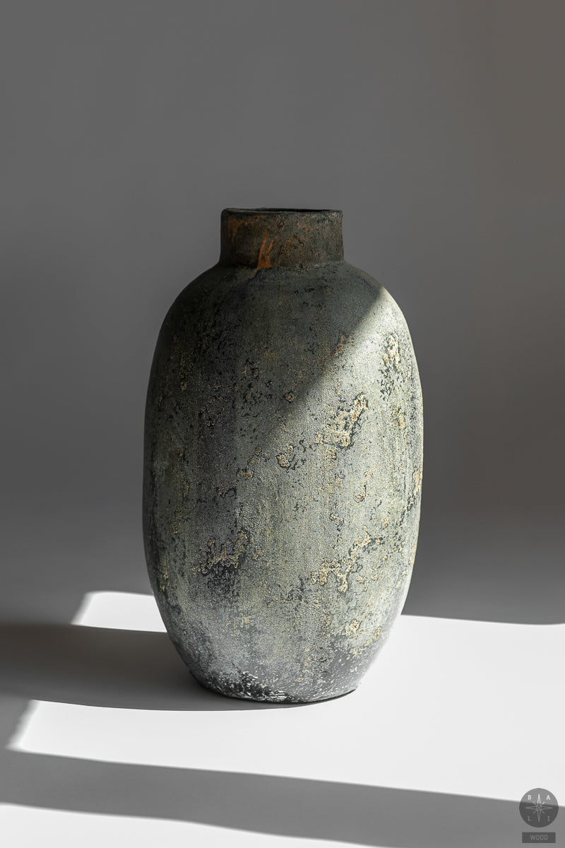 Decorative vase