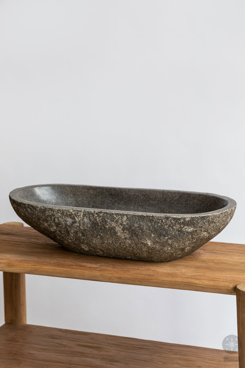 River stone washbasin