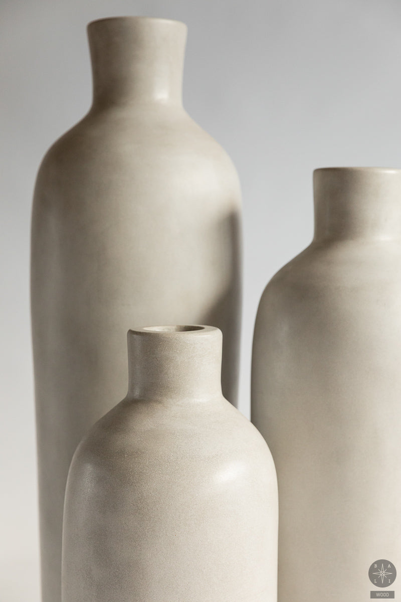 Decorative vase made of concrete