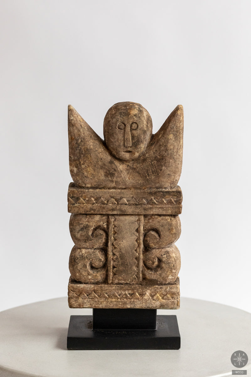 Primitive art statue