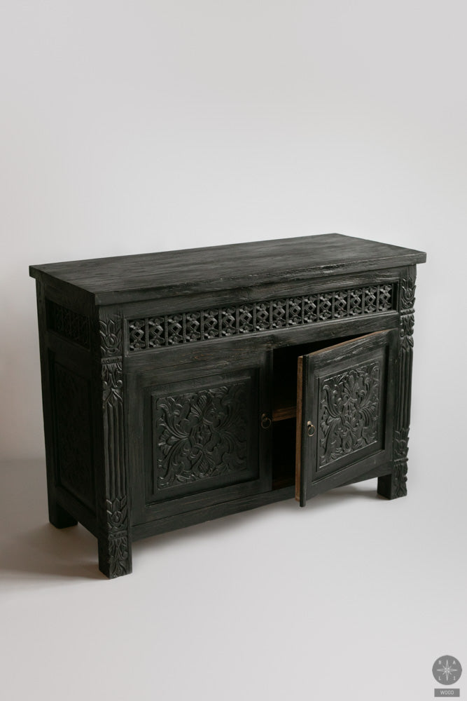 Oriental style chest of drawers