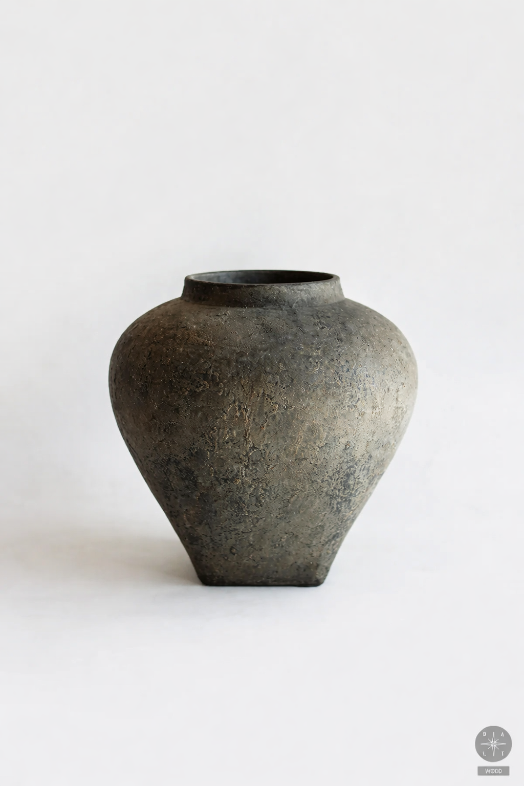 Decorative vase
