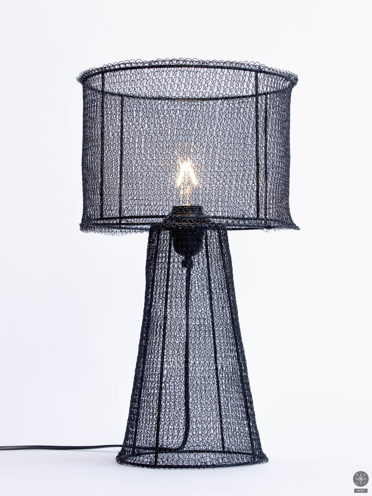 Braided stainless steel lampshade