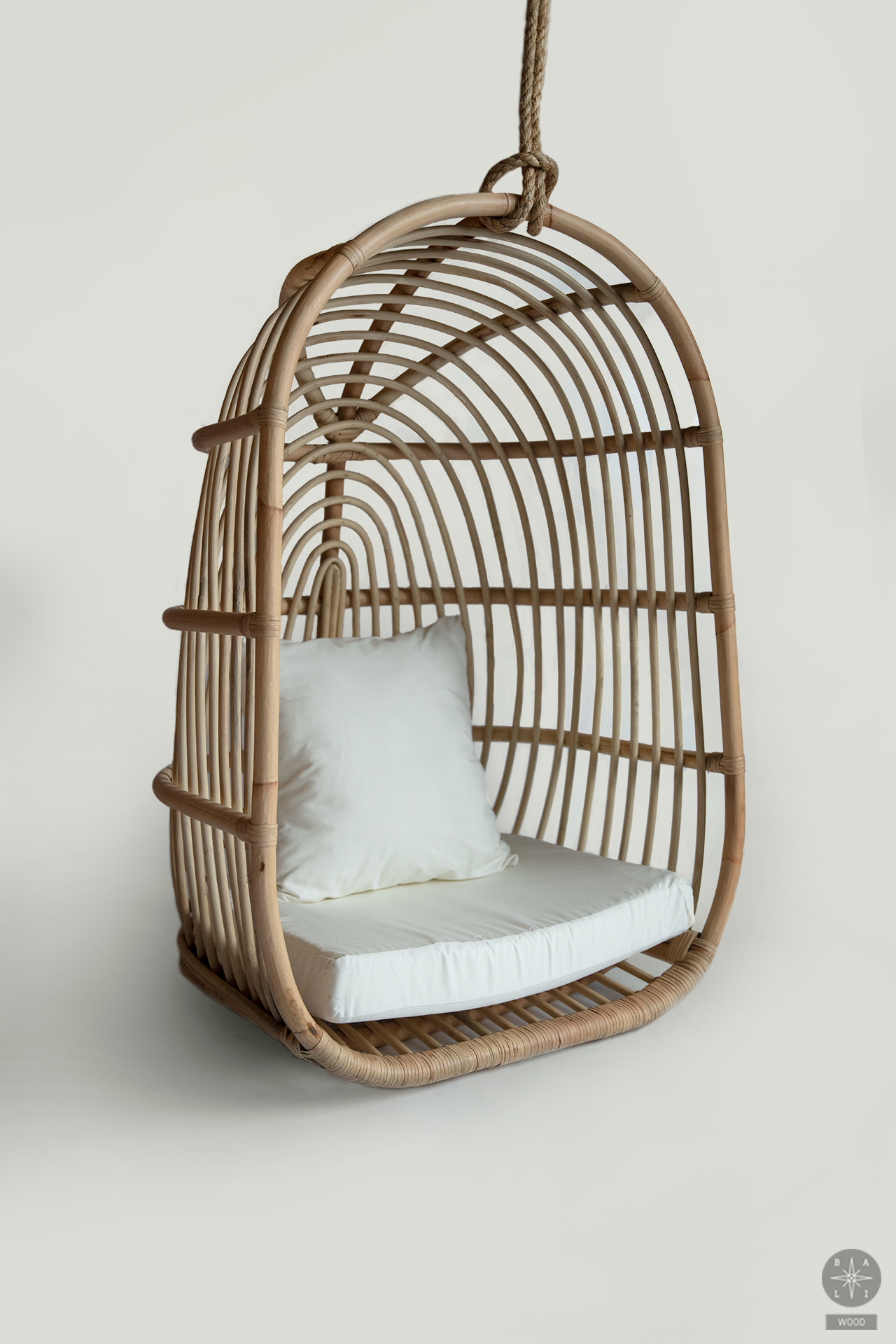 Hanging rattan chair