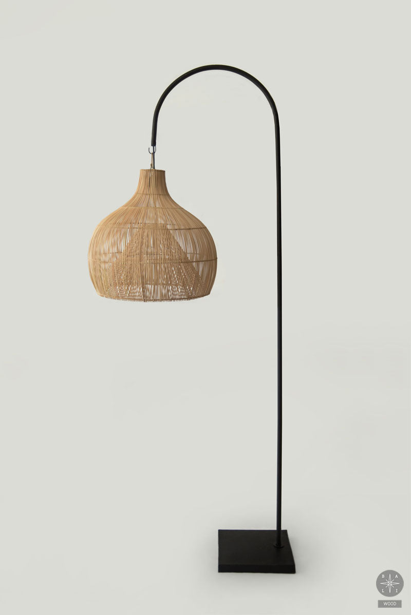Floor lamp with rattan shade