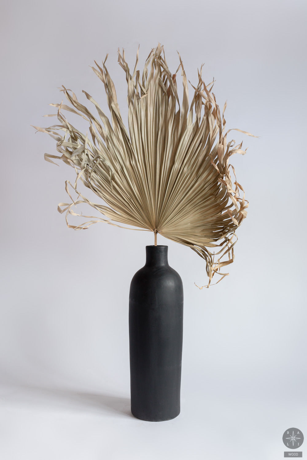 Dry decoration made of palm leaves