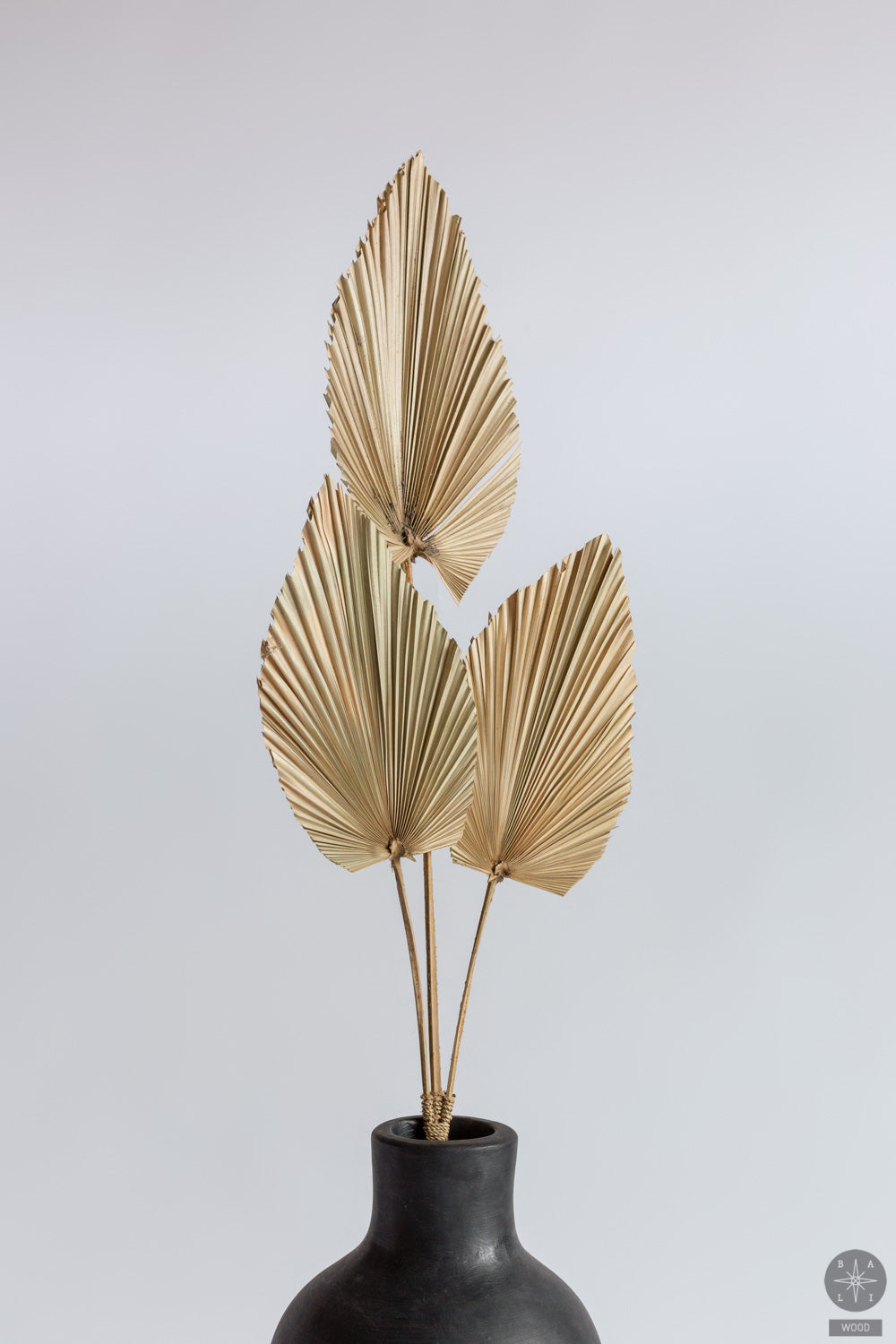 Dry decoration made of palm leaves