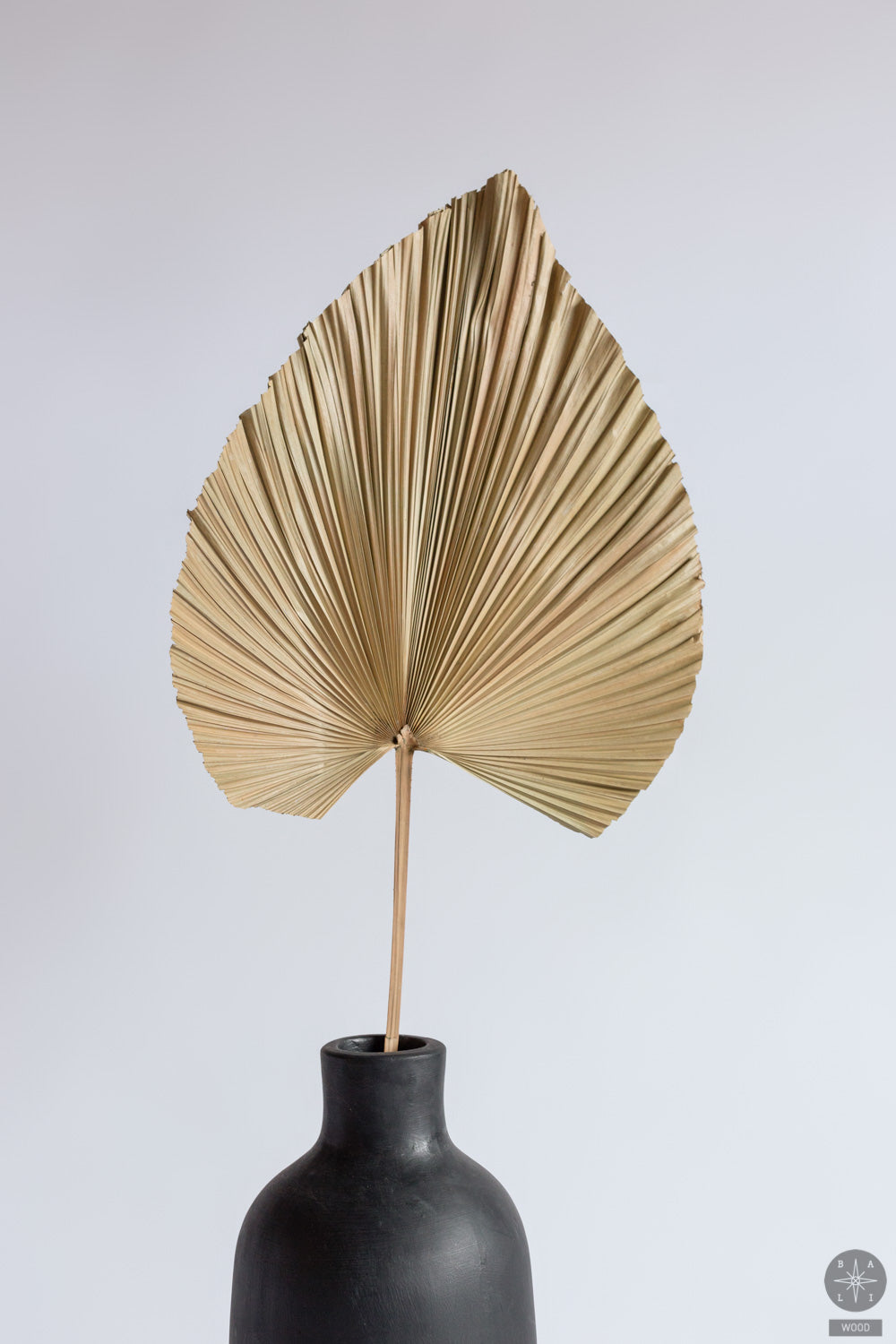 Dry decoration made of palm leaves