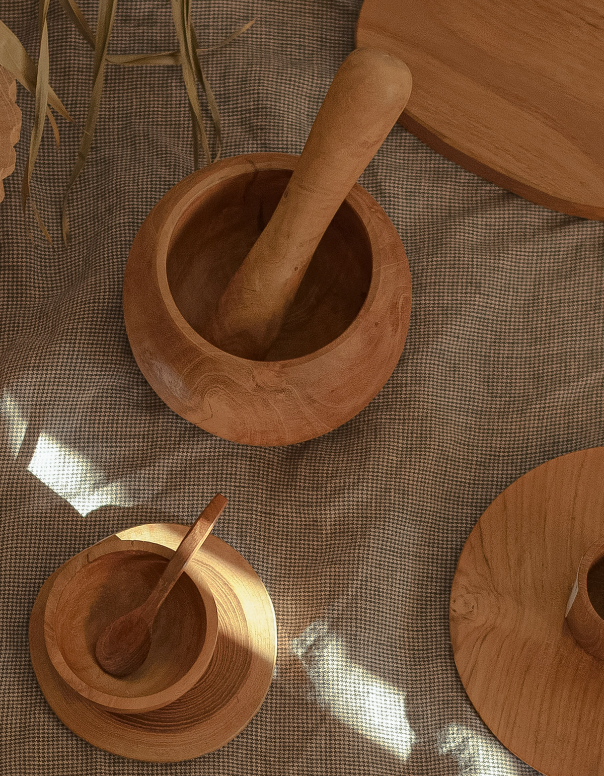 Spice mortar made of teak wood