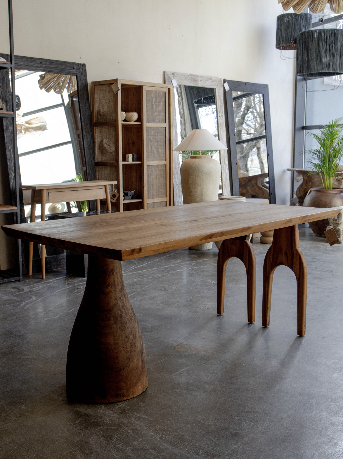 Teak wood dining table (Defect)