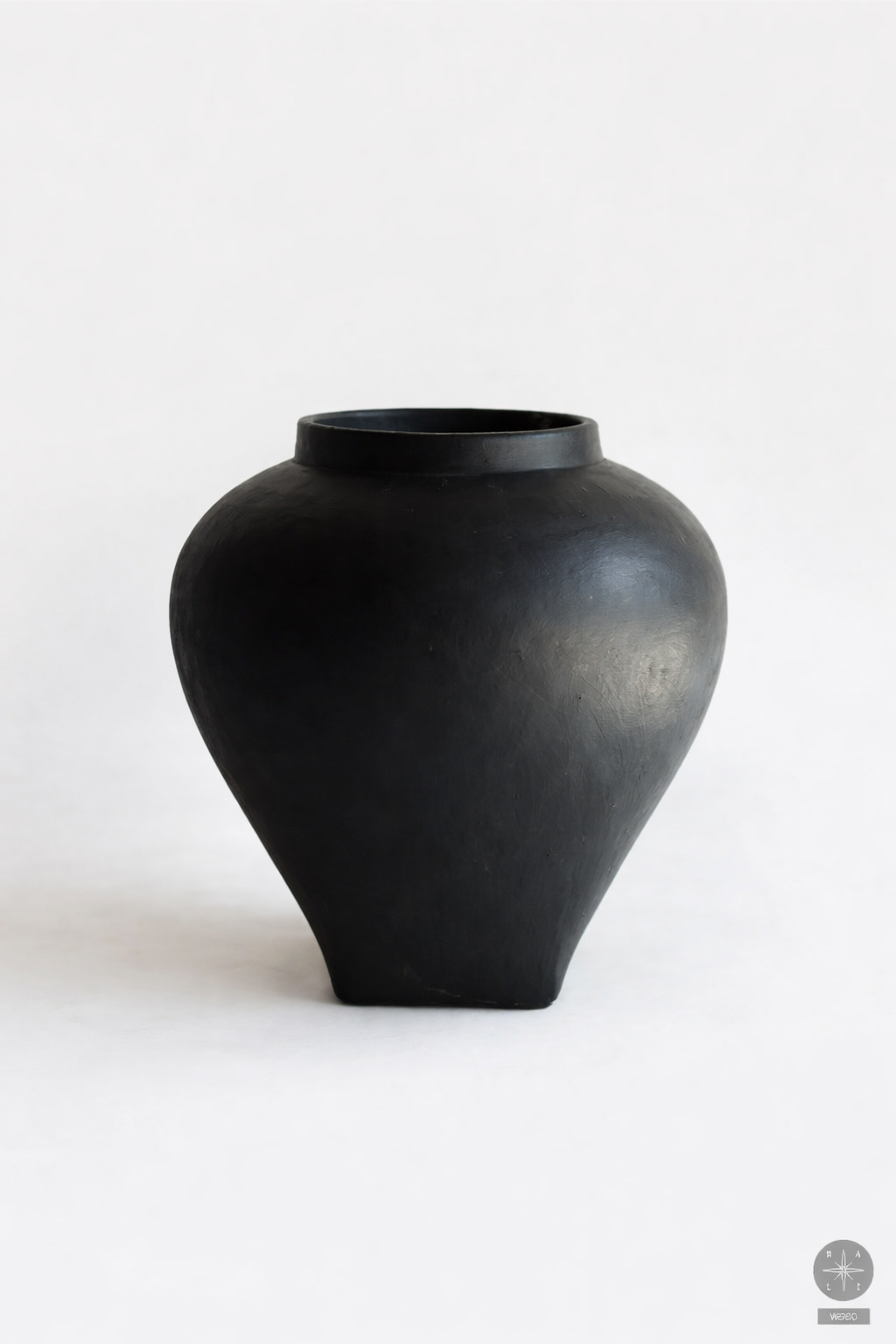 Decorative vase