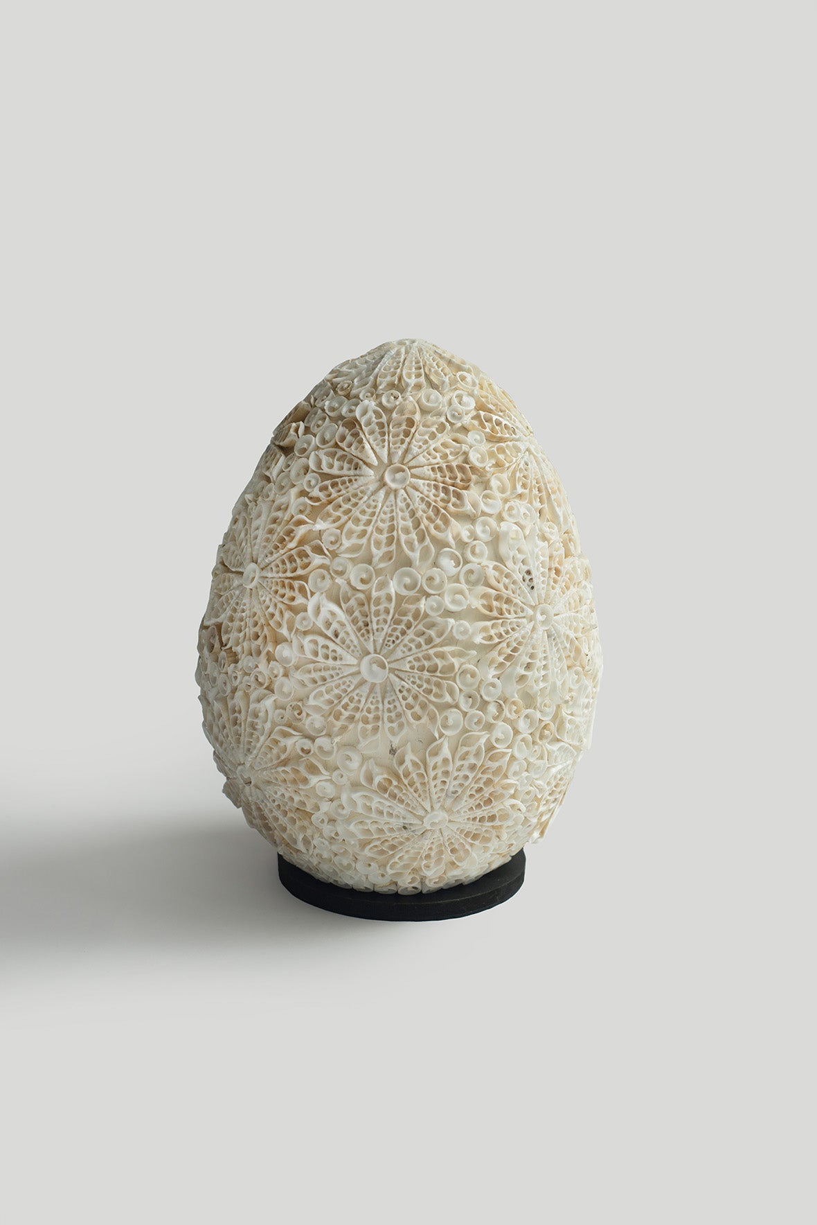 Table lamp made of light shells