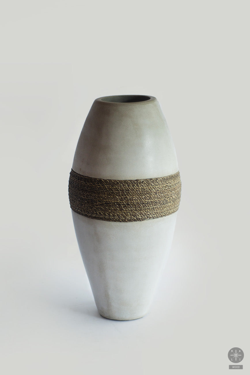 Decorative vase made of concrete