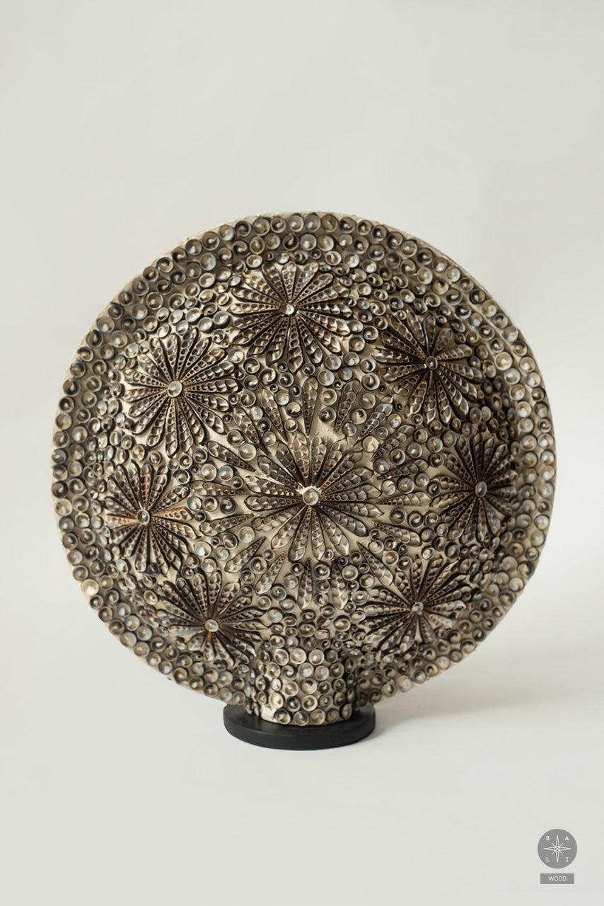 Table lamp made of dark shells