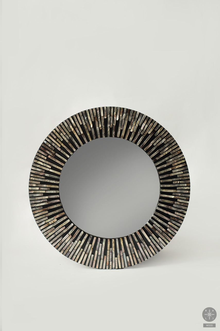 Mirror made of shells