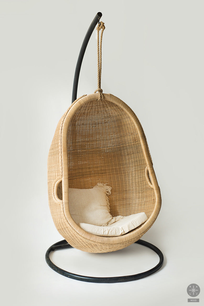 Rattan swing with stand
